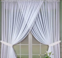 Překrížené záclony