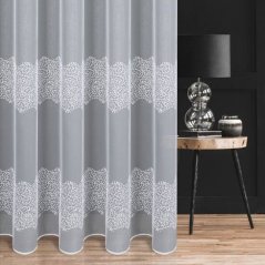 Záclona peru s vyšívanými vzory na míru