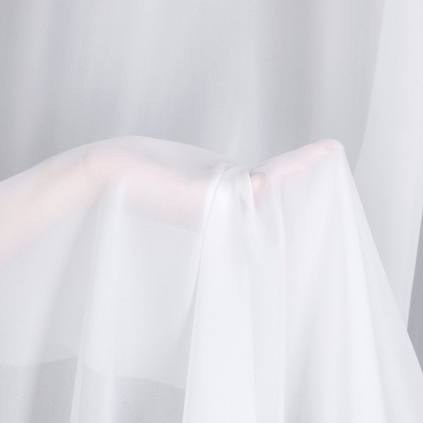 Záclona hladký krep metráž bílá