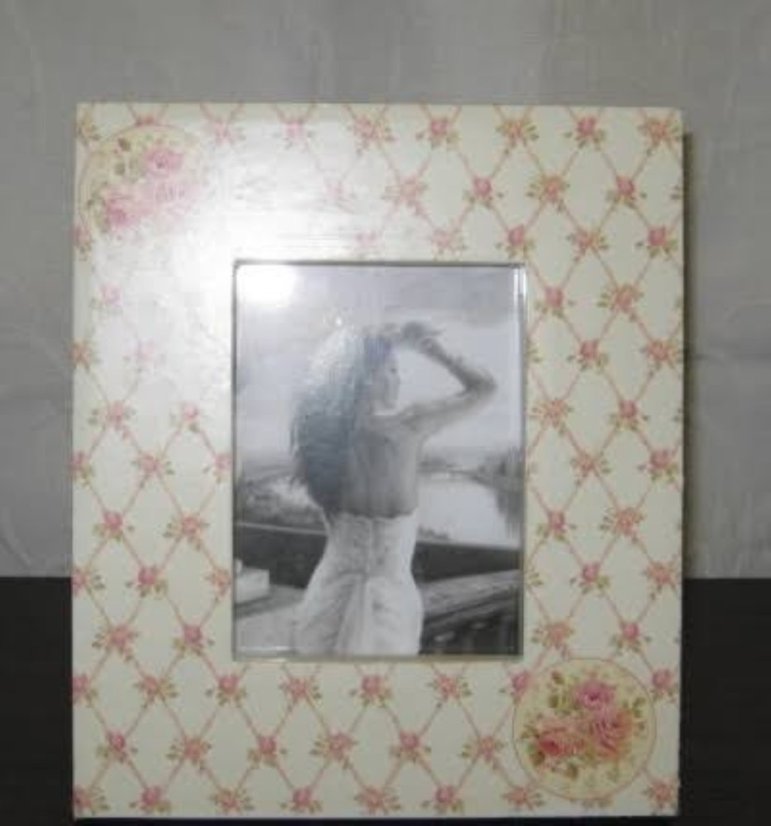 Rámeček na fotografii s motivem růže