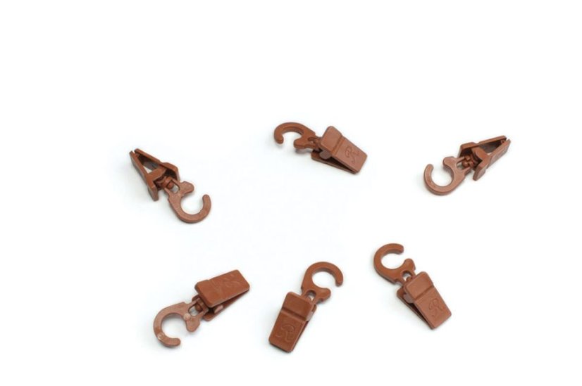 Žabky plastové s háčkem k dřev. garnýžím 20ks - Barva: třešeň