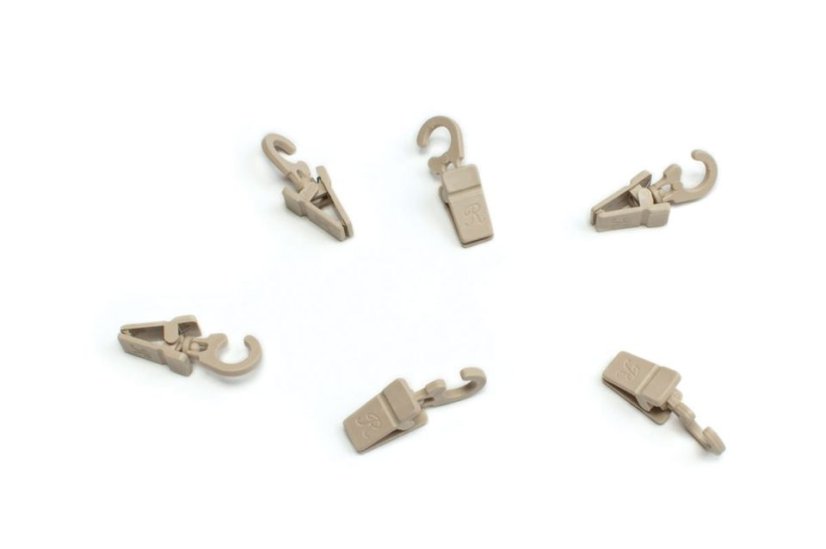 Žabky plastové s háčkem k dřev. garnýžím 20ks - Barva: třešeň