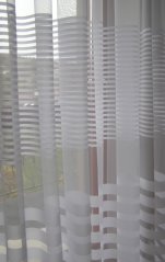 Záclona s pruhy metráž Záclona s pruhy metráž