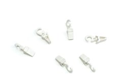 Žabky plastové s háčkem k dřev. garnýžím 20ks